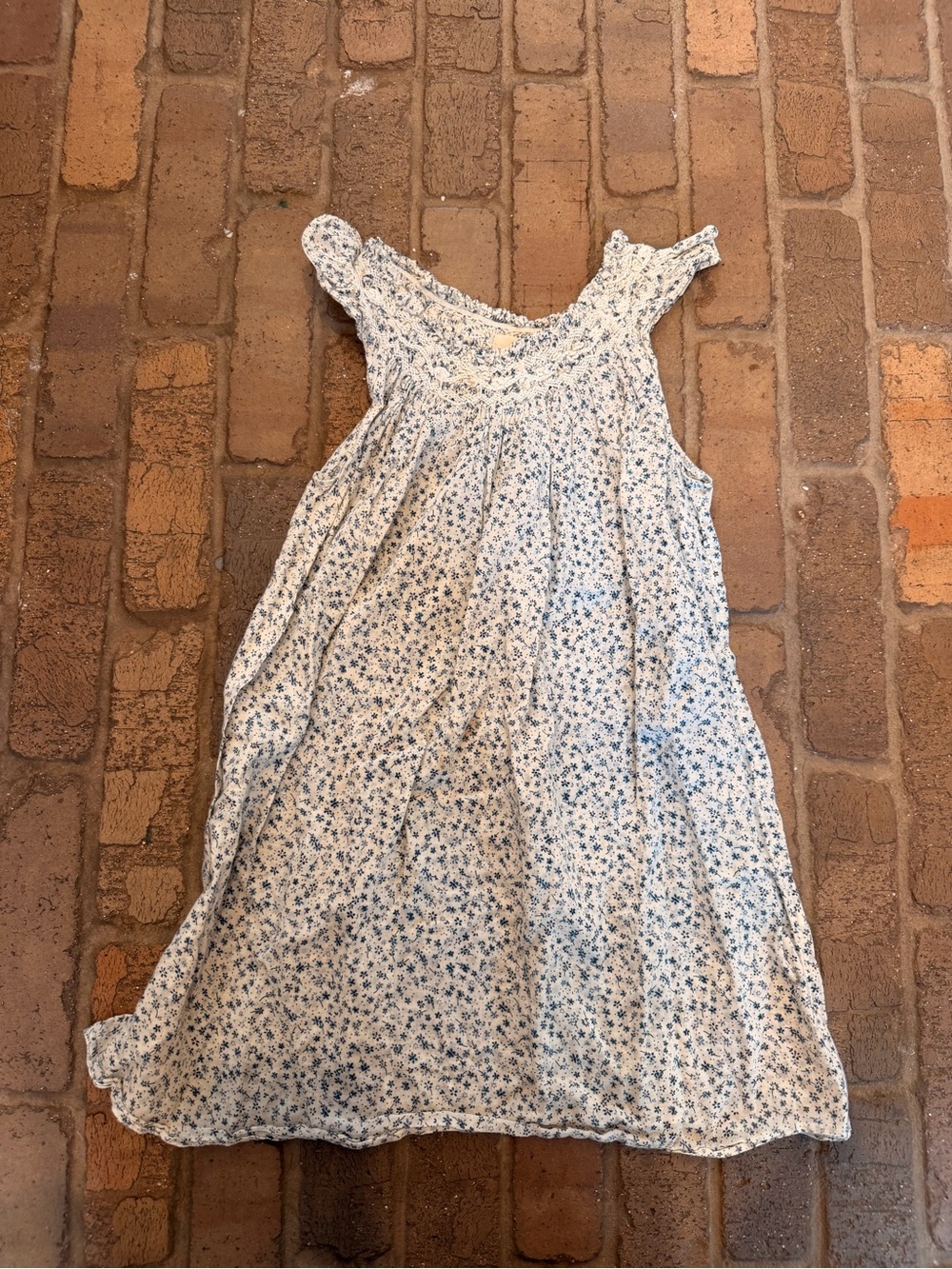 Lightweight Blue Floral Sleeveless Sundress